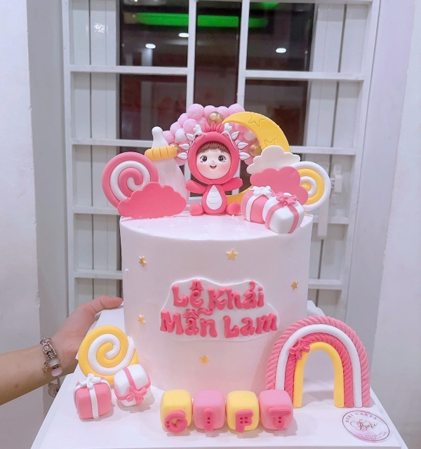 Bánh Kem Tạo Hình Bé Gái