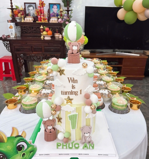 Bánh Kem Tạo Hình Bé Trai