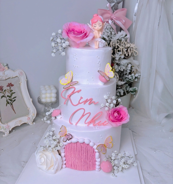 Bánh Kem Tạo Hình Bé Gái