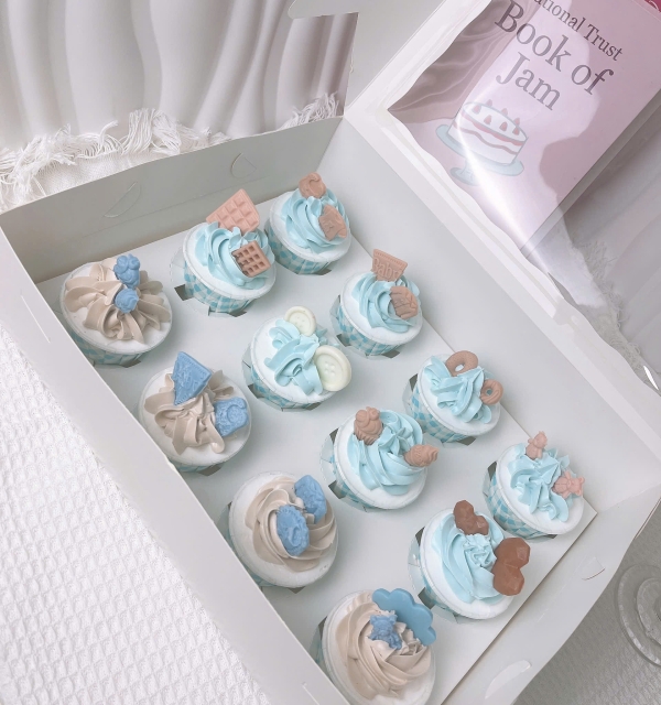 Set Cupcakes-Donuts-Bánh đậu xanh trái cây 