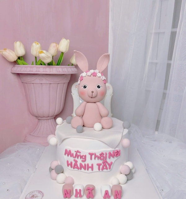 Bánh Kem Tạo Hình Bé Gái