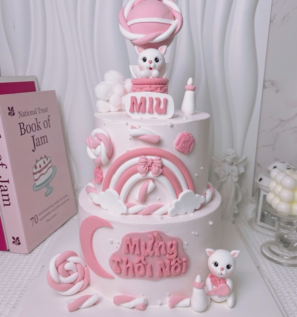 Bánh Kem Tạo Hình Bé Gái