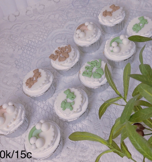 Set Cupcakes-Donuts-Bánh đậu xanh trái cây 
