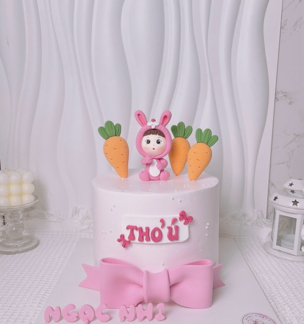 Bánh Kem Tạo Hình Bé Gái