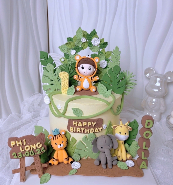 Bánh Kem Tạo Hình Bé Trai