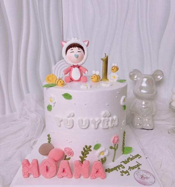 Bánh Kem Tạo Hình Bé Gái