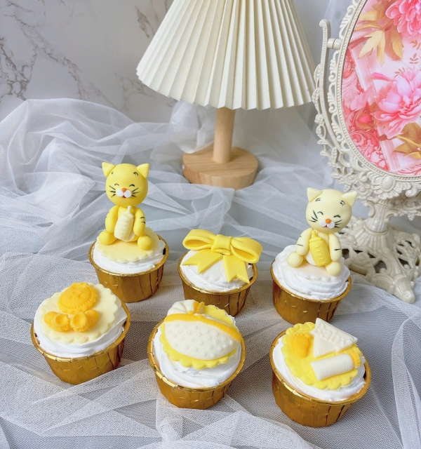 Set Cupcakes-Donuts-Bánh đậu xanh trái cây 