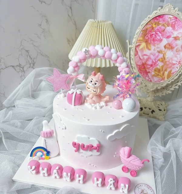 Bánh Kem Tạo Hình Bé Gái