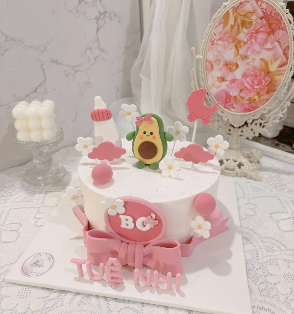 Bánh Kem Tạo Hình Bé Gái