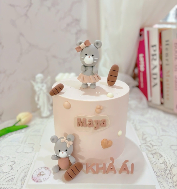 Bánh Kem Tạo Hình Bé Gái