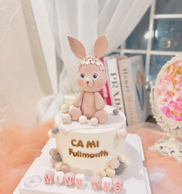 Bánh Kem Tạo Hình Bé Gái