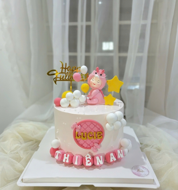 Bánh Kem Tạo Hình Bé Gái