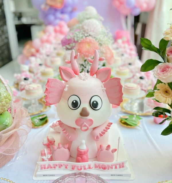 Bánh Kem Tạo Hình Bé Gái