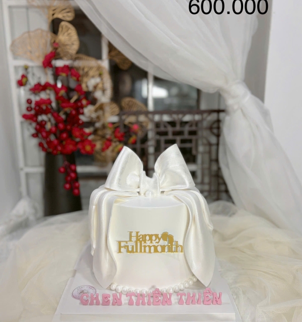 Bánh Kem Tạo Hình Bé Gái