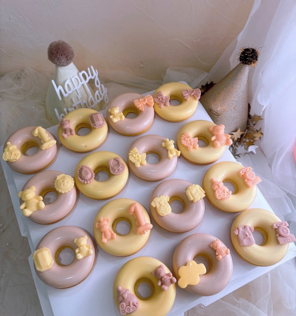 Bánh donut tạo hình