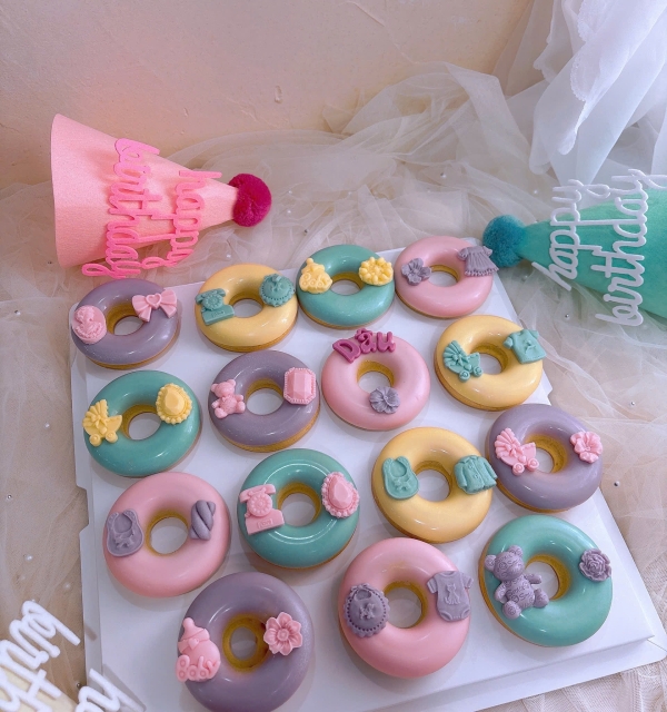 Bánh donut tạo hình