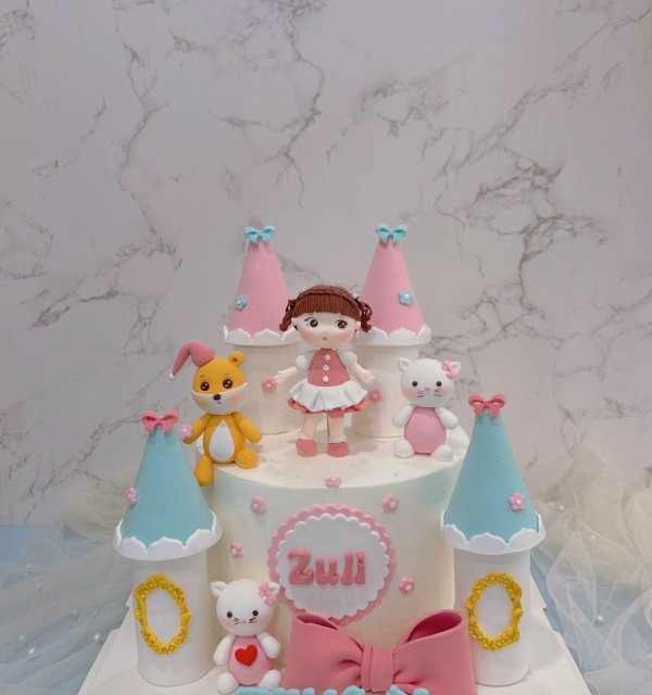 Bánh Kem Tạo Hình Bé Gái