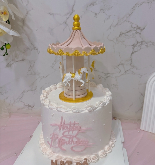 Bánh Kem Tạo Hình Bé Gái