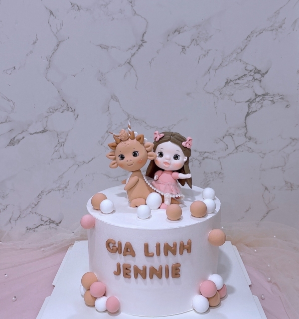 Bánh Kem Tạo Hình Bé Gái