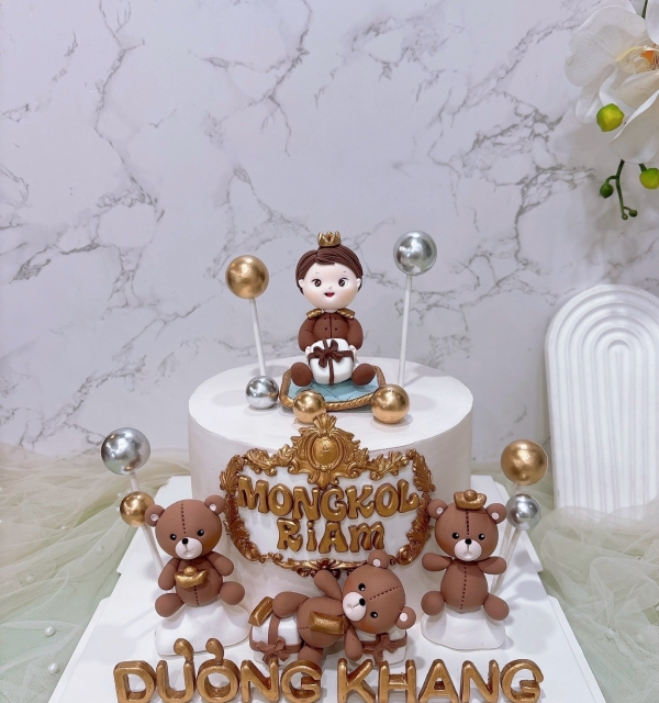 Bánh Kem Tạo Hình Bé Trai