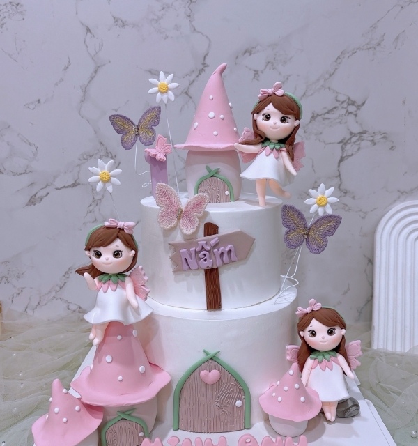 Bánh Kem Tạo Hình Bé Gái