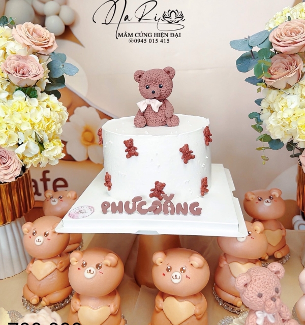 Bánh Kem Tạo Hình Bé Trai