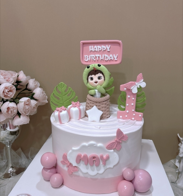 Bánh Kem Tạo Hình Bé Gái